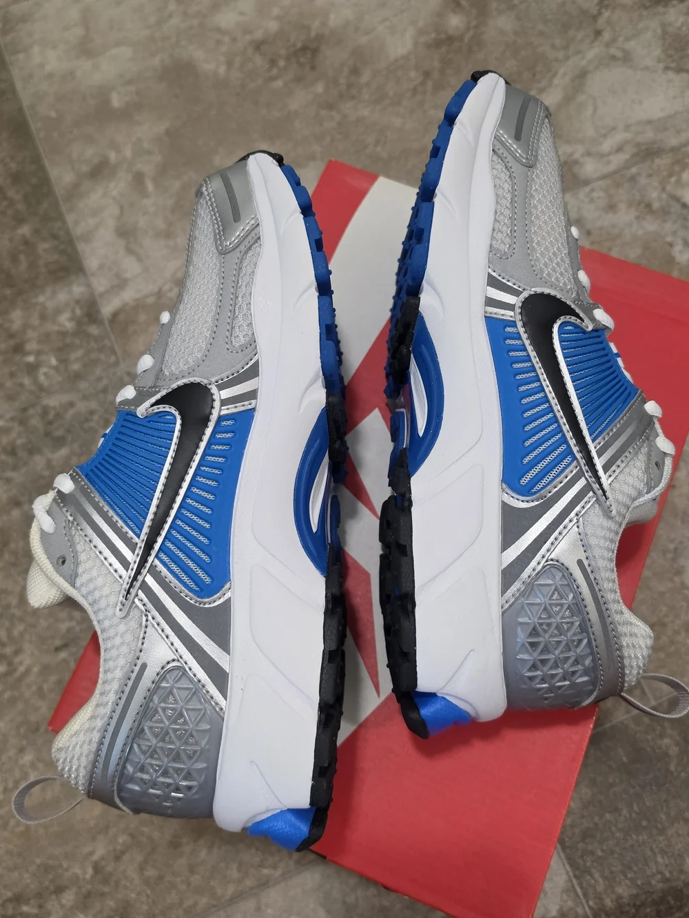 Nike Zoom Vomero 5 Photo Blue (GS) Size 6Y